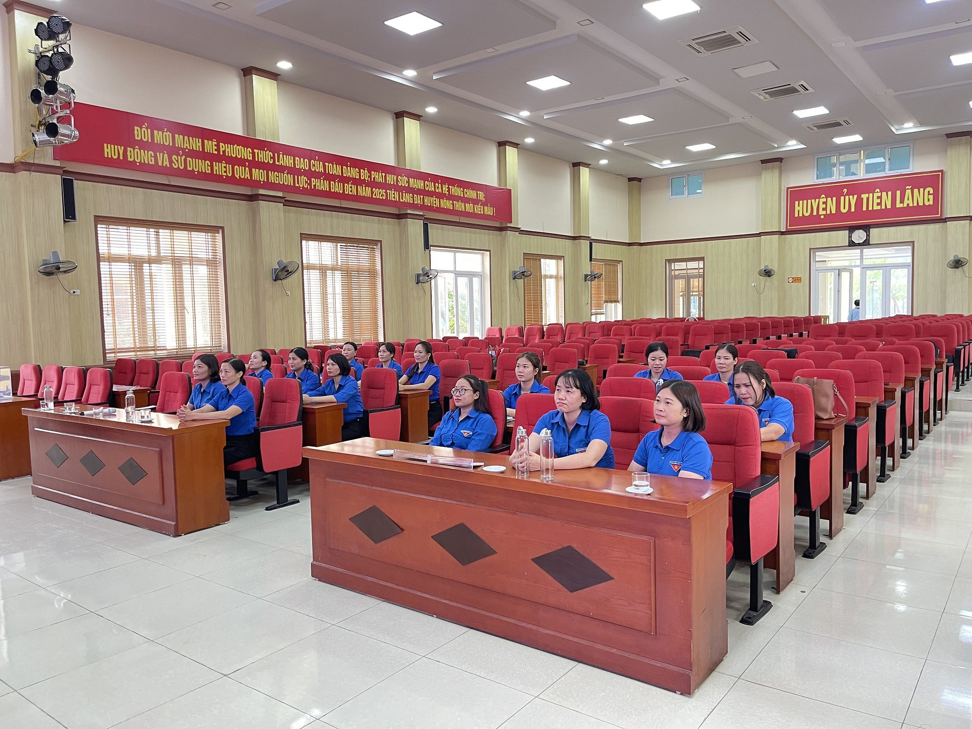 HỘI NGHỊ LẤY Ý KIẾN THAM GIA VÀO DỰ THẢO NGHỊ QUYẾT ĐẠI HỘI ĐOÀN THÀNH PHỐ NHIỆM KỲ 2022-2027