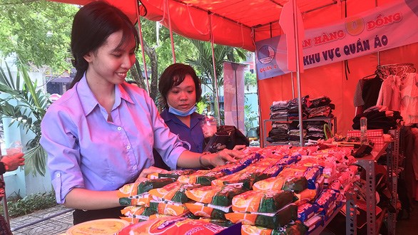 'Gian hàng 0 đồng', 'Kết nối vòng tay yêu thương' cho cuộc sống thêm tươi đẹp