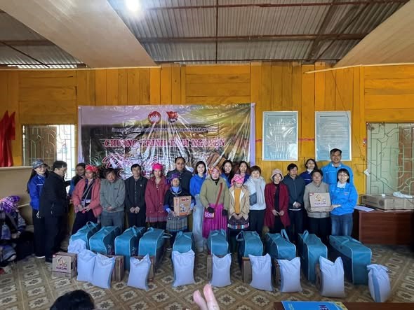 Đoàn xã An Thành: Tổ chức Chương trình tình nguyện "Đông ấm vùng cao" năm 2025
