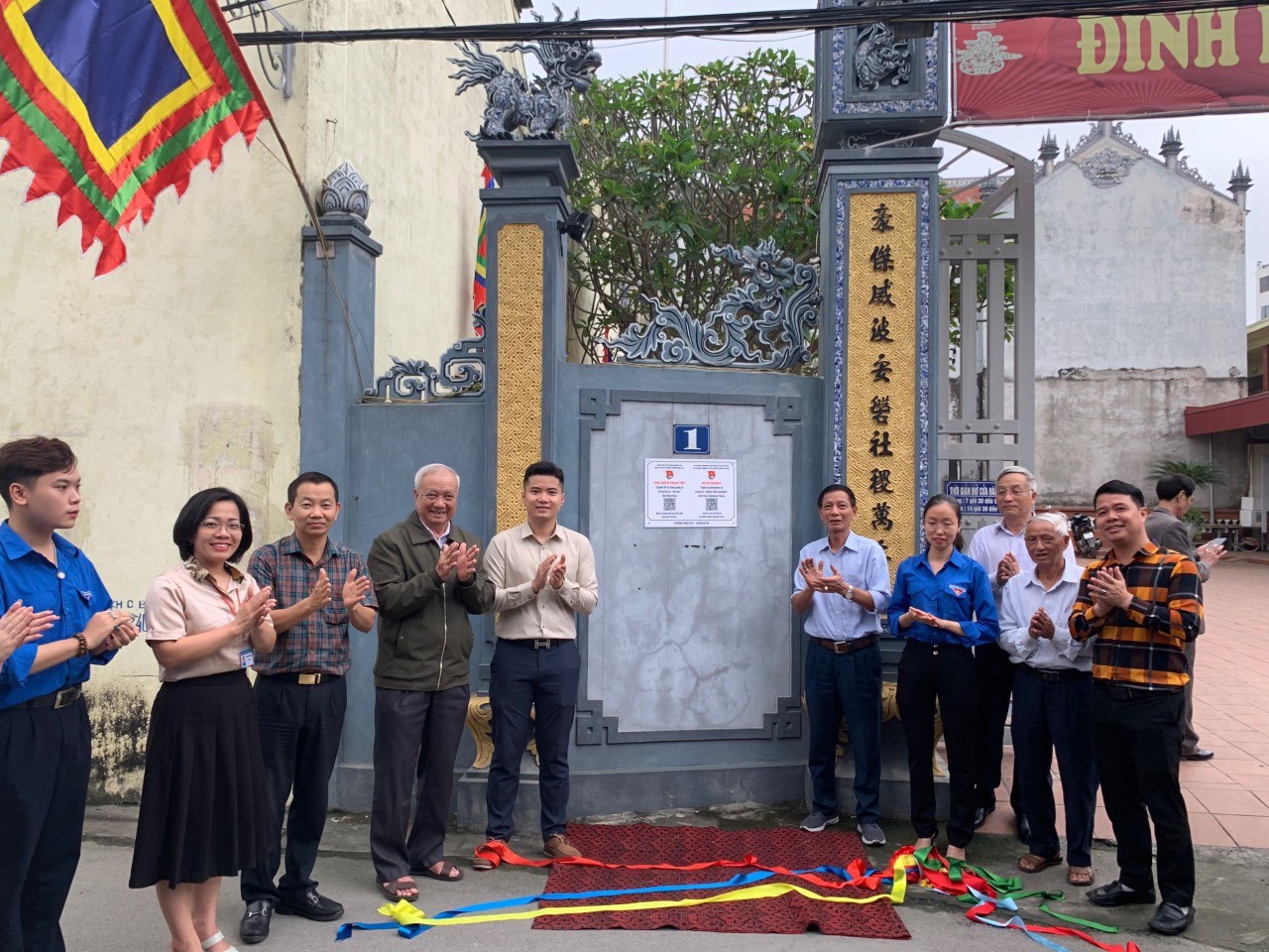 Công trình thanh niên “Chuyển đổi số trong quảng bá di tích lịch sử - văn hoá “ tại Miếu - Chùa Hạ Đoạn và Đình Bình Kiều.