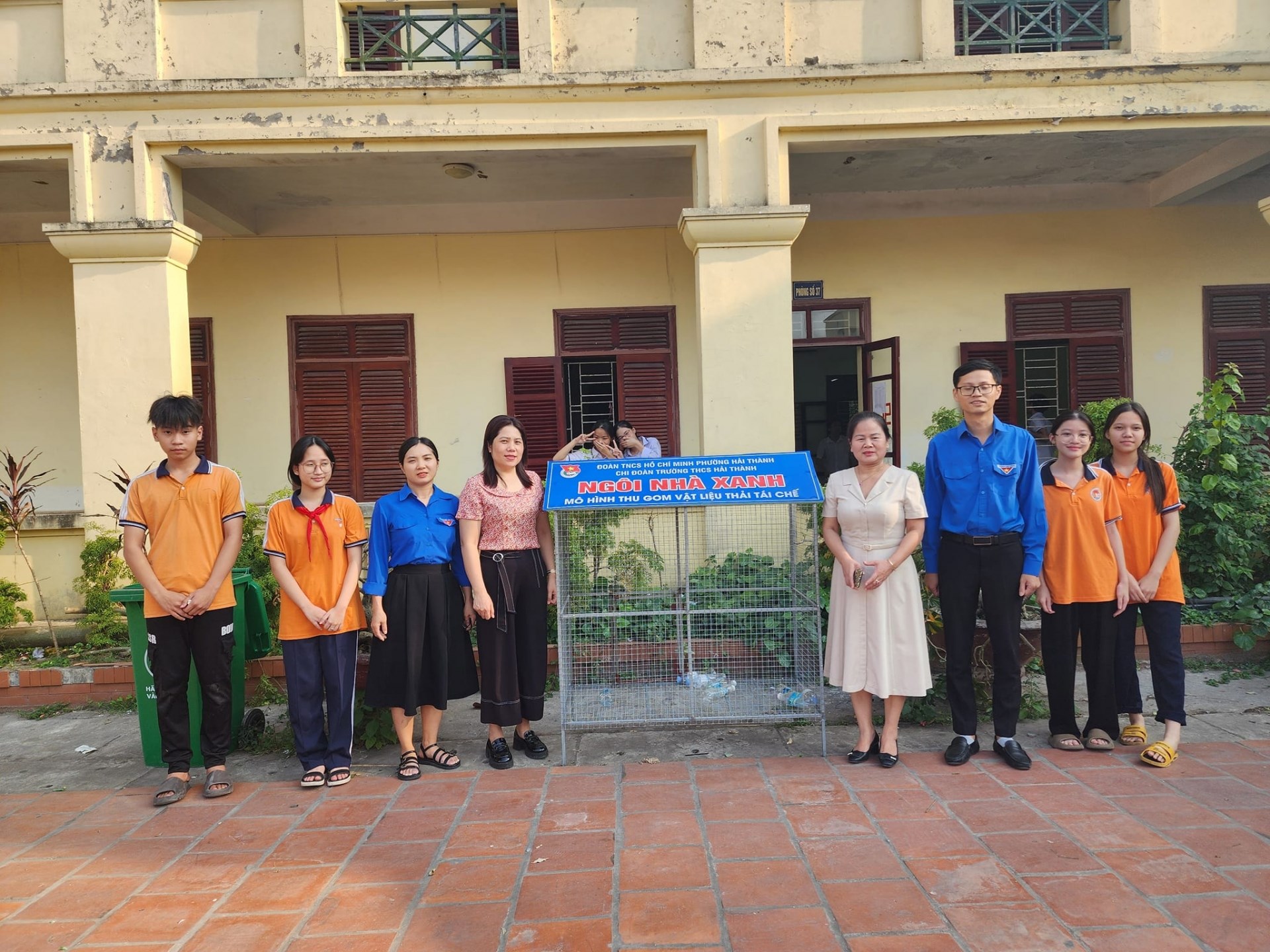 02 Mô hình phòng chống rác thải nhựa "Ngôi nhà Kế hoạch nhỏ" và "Ngôi nhà xanh" của tuổi trẻ Dương Kinh
