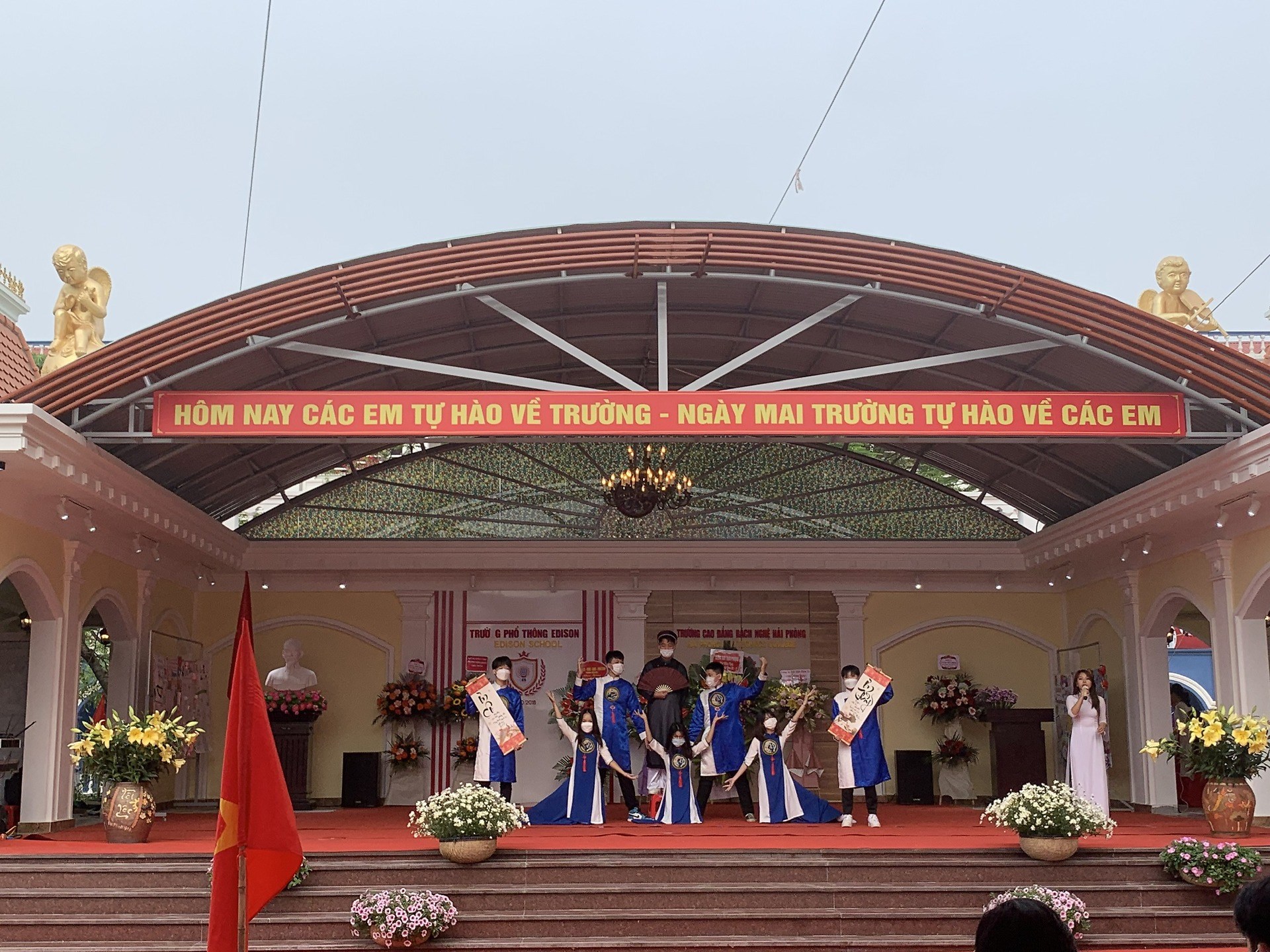 Đoàn TNCS Hồ Chí Minh trường Cao đẳng Bách nghệ Hải Phòng nâng cao đời sống văn hóa, tinh thần, rèn luyện sức khỏe cho đoàn viên thanh niên trong tình hình mới
