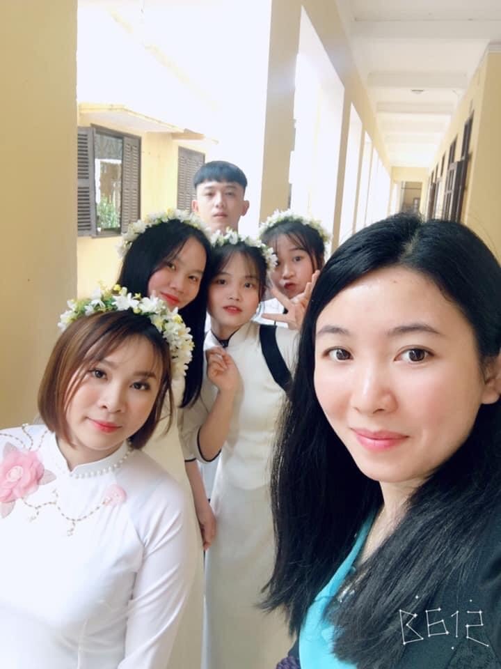 15. Đoàn phường Vĩnh Niệm tặng quà thanh niên yếu thế chịu ảnh hưởng bởi dịch bệnh COVID-19