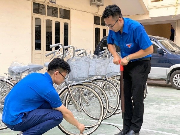 "Xe đạp yêu thương - cùng em đến trường".