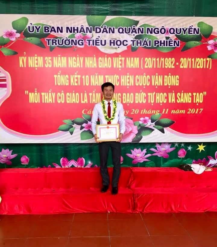 Tấm gương đồng chí Bí thư chi đoàn học tập và làm theo tư tưởng, đạo đức, phong cách Hồ Chí Minh