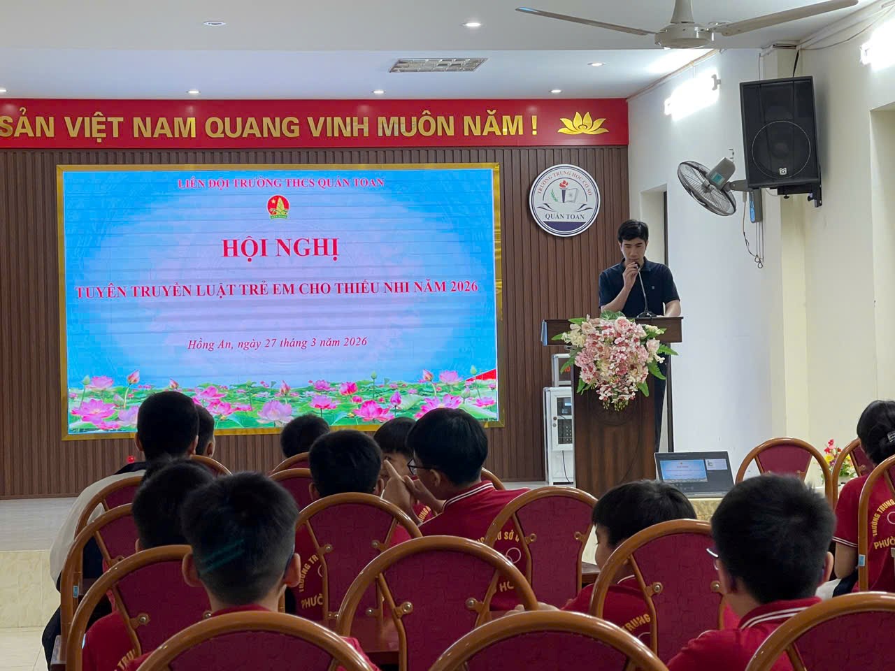 LIÊN ĐỘI THCS QUÁN TOAN TỔ CHỨC HỘI NGHỊ TUYÊN TRUYỀN LUẬT TRẺ EM CHO THIẾU NHI