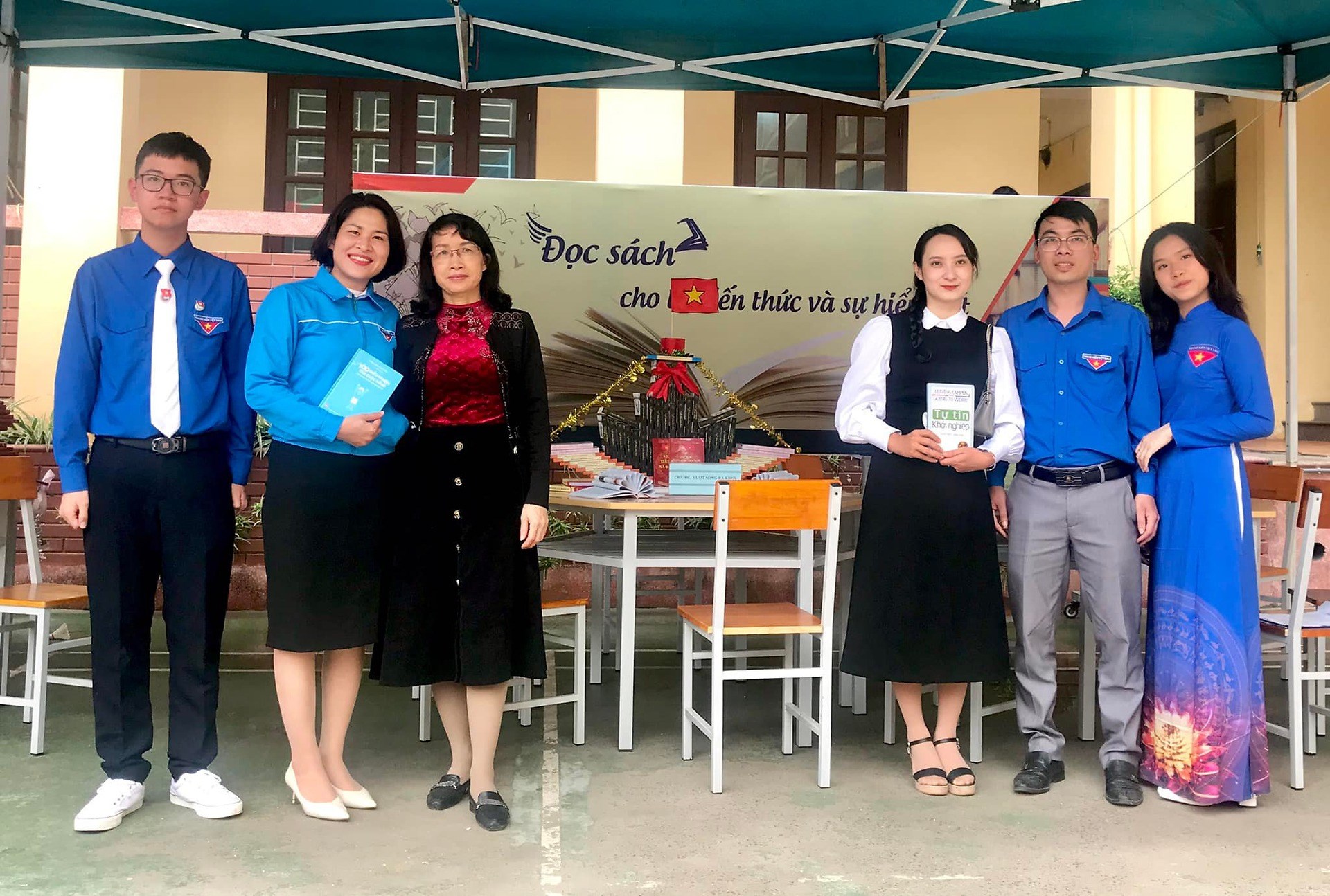 CHUYÊN ĐỀ ĐIỂM CẤP THÀNH PHỐ “MỖI THANH NIÊN MỘT CUỐN SÁCH LÀM BẠN” NĂM HỌC 2021 - 2022