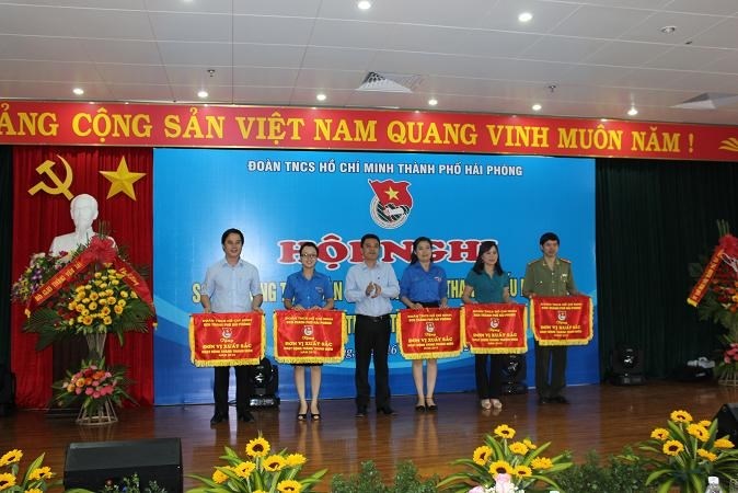 Hội nghị sơ kết công tác Đoàn và phong trào thanh thiếu nhi quý I, tổng kết Tháng Thanh niên 2015