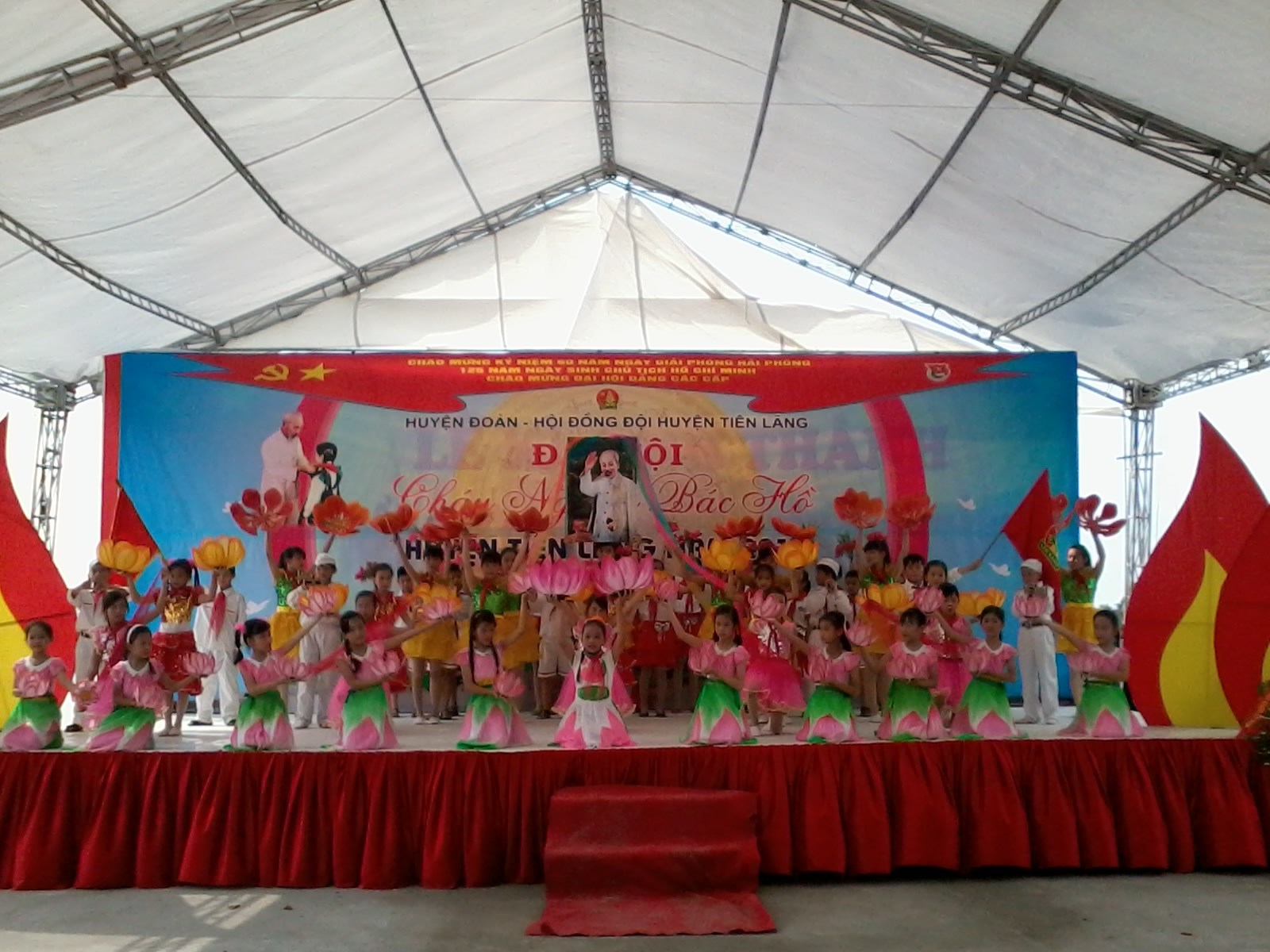 Huyện đoàn Tiên Lãng tổ chức Đại hội Cháu ngoan Bác Hồ huyện năm 2015