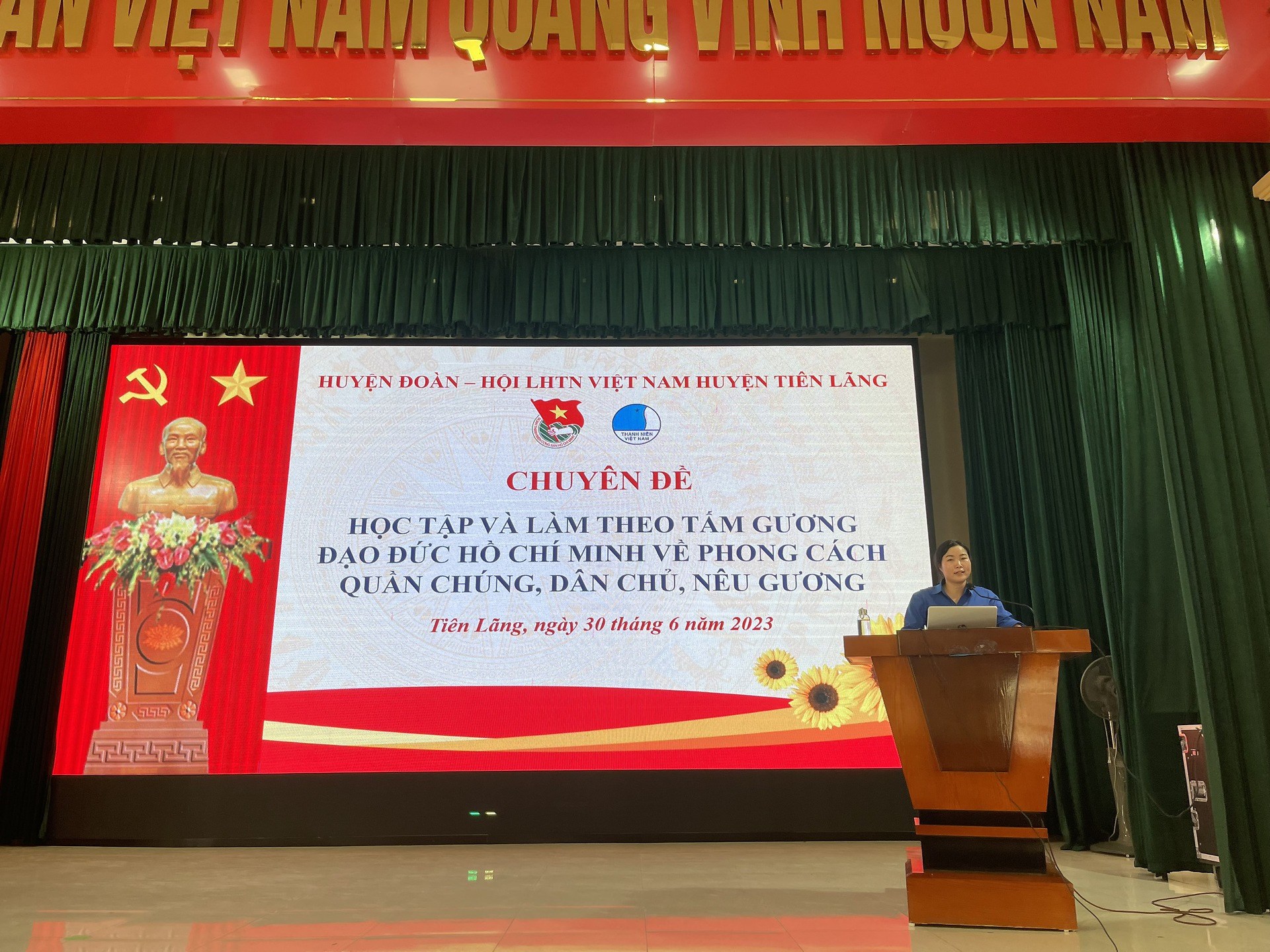 HUYỆN ĐOÀN TIÊN LÃNG - CHUYÊN ĐỀ HỌC TẬP VÀ LÀM THEO TẤM GƯƠNG ĐẠO ĐỨC HỒ CHÍ MINH VỀ PHONG CÁCH QUẦN CHÚNG, DÂN CHỦ, NÊU GƯƠNG