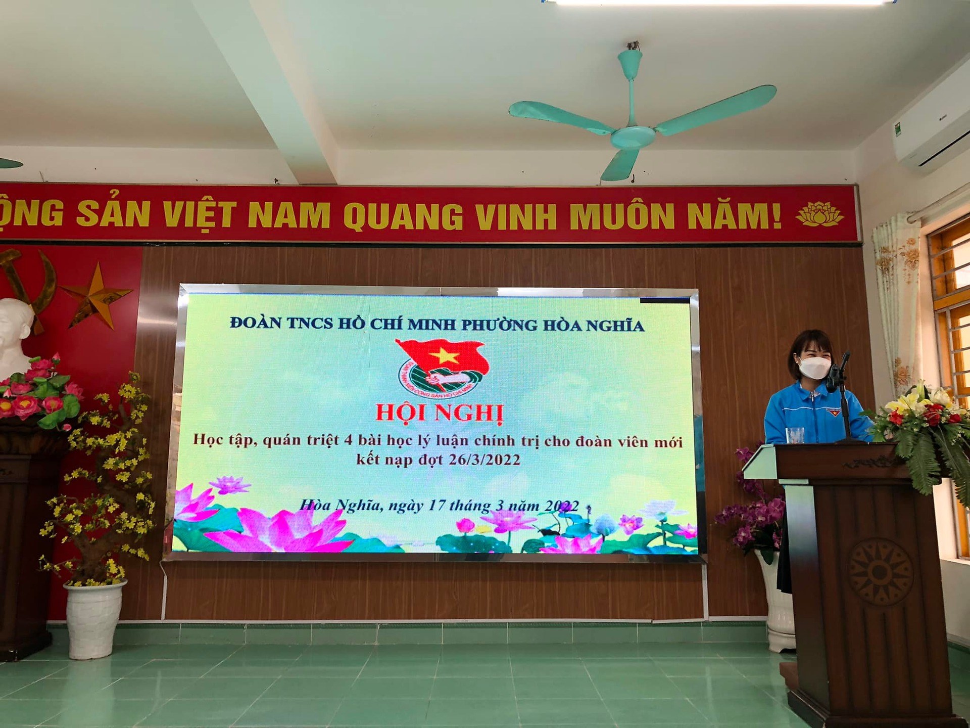 Gương thanh niên tiêu biểu học tập và làm việc theo gương đạo đức Hồ Chí Minh