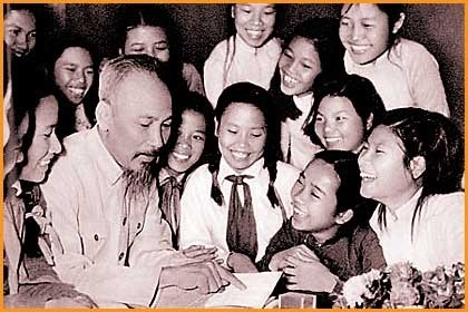 Chủ đề Sinh hoạt chi đoàn tháng 8/2016: Thanh niên tiên tiến làm theo lời Bác