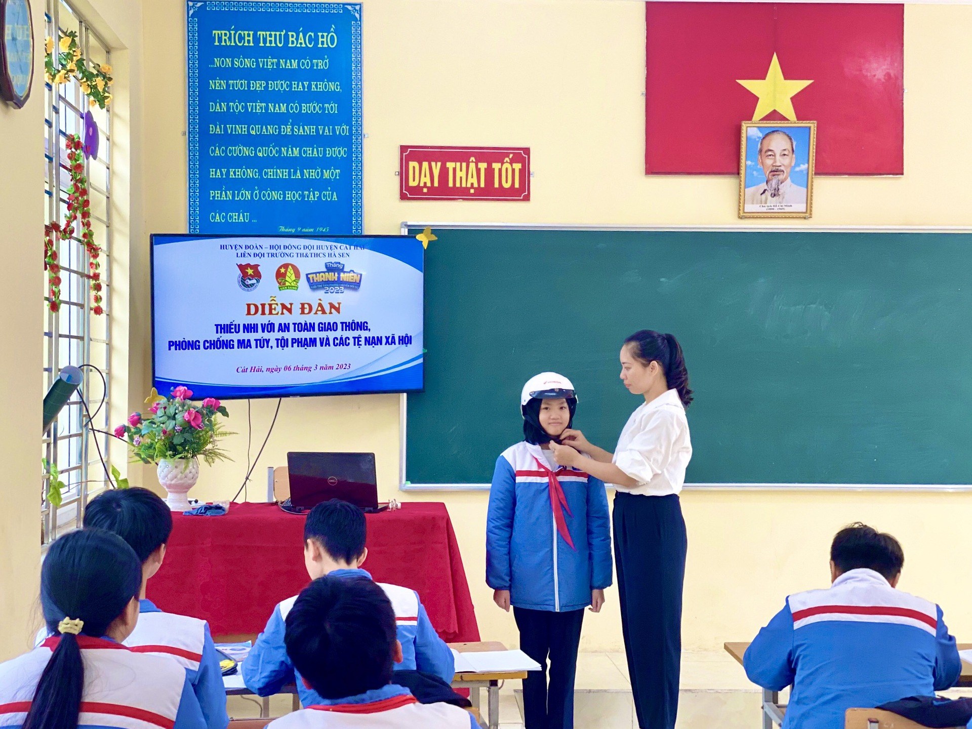 DIỄN ĐÀN “THIẾU NHI VỚI AN TOÀN GIAO THÔNG, PHÒNG CHỐNG MA TÚY, TỘI PHẠM VÀ CÁC TỆ NẠN XÃ HỘI”