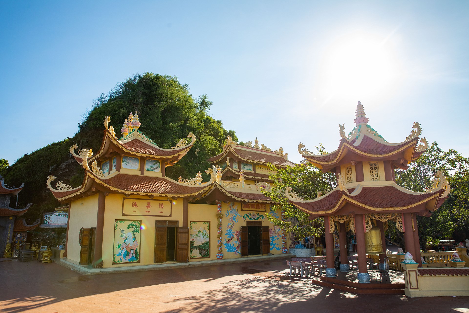 ĐỀN BÀ ĐẾ, PHƯỜNG HẢI SƠN, QUẬN ĐỒ SƠN (BA DE TEMPLE, HAI SƠN WARD, DO SƠN DISTRICT)