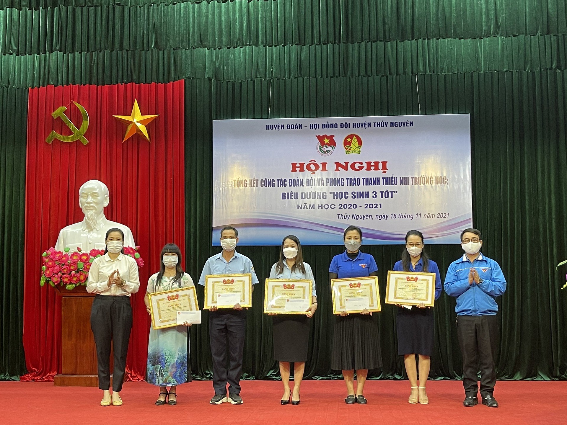 Huyện đoàn Thủy Nguyên tổ chức chương trình Hội nghị Tổng kết Công tác Đoàn, Đội và phong trao thanh thiếu nhi, biểu dương học sinh 3 tốt năm học 2020-2021
