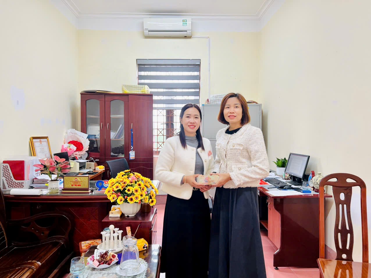 LIÊN ĐỘI TRƯỜNG THCS THANH TÙNG - XÃ NGUYỄN LƯƠNG BẰNG HƯỚNG VỀ MIỀN TRUNG TÂY NGUYÊN