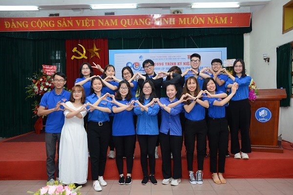 Đoàn trường Đại học Quản lý và Công nghệ Hải Phòng kỷ niệm 90 năm ngày thành lập Đoàn TNCS Hồ Chí Minh