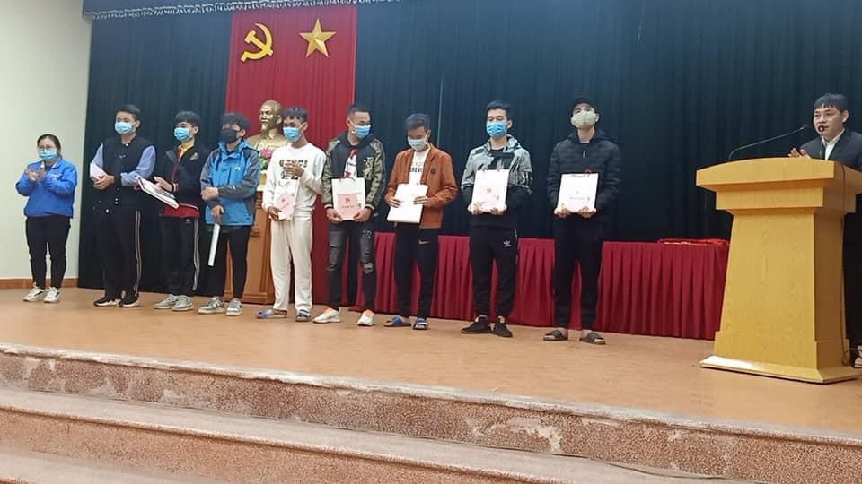 Đón quân nhân hoàn thành nghĩa vụ quân sự trở về địa phương năm 2021