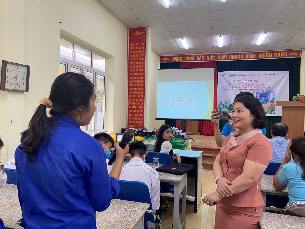 CHƯƠNG TRÌNH TRUYỀN THÔNG NÂNG CAO NHẬN THỨC VỀ TÁC HẠI CỦA RÁC THẢI NHỰA, HƯỚNG DẪN PHÂN LOẠI RÁC THẢI CHO ĐOÀN VIÊN THANH NIÊN TRƯỜNG HỌC VÀ CỘNG ĐỒNG