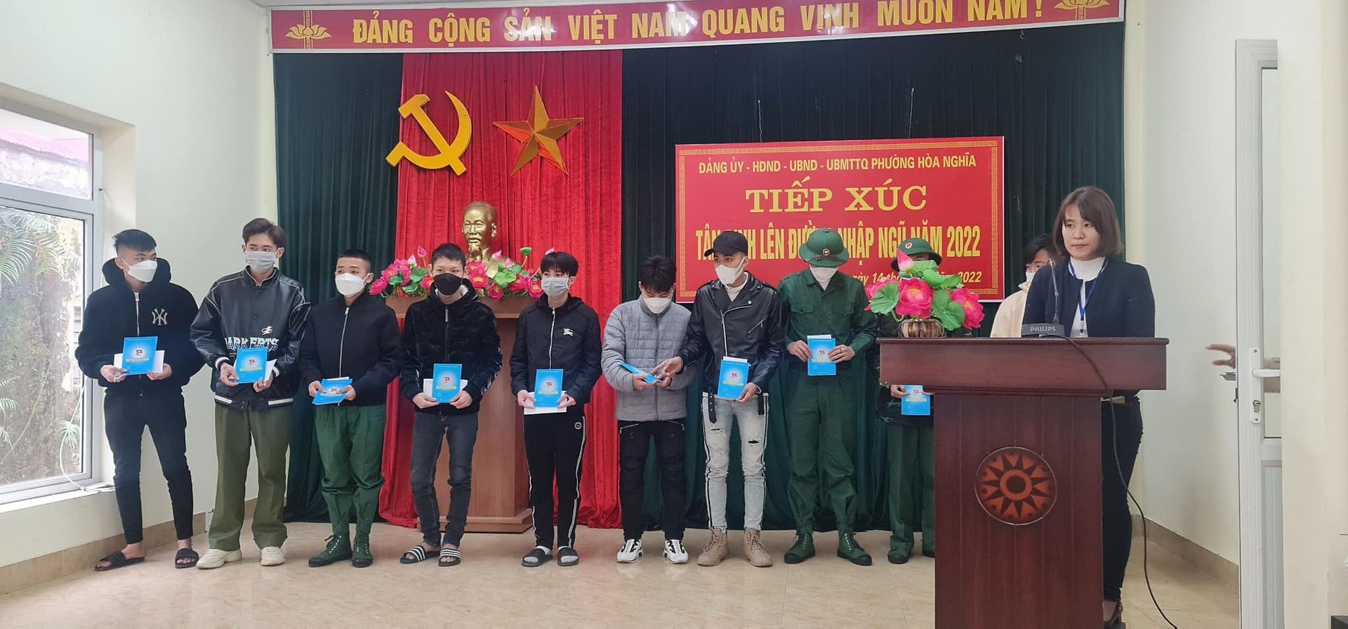 THANH NIÊN TIÊU BIỂU TỰ NGUYỆN VIẾT ĐƠN LÊN ĐƯỜNG NHẬP NGŨ NĂM 2022