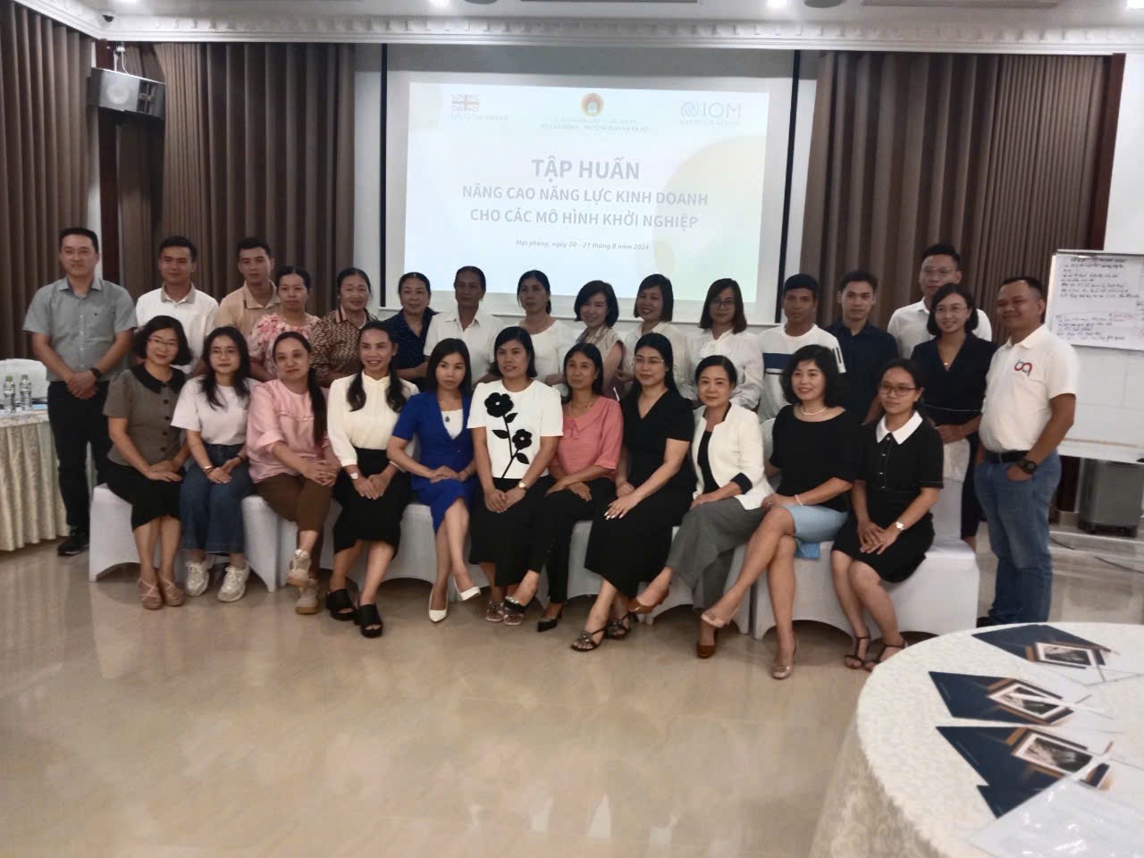 HỘI NGHỊ TẬP HUẤN NÂNG CAO KỸ NĂNG KHỞI NGHIỆP VÀ XÂY DỰNG KẾ HOẠCH KINH DOANH TẬN DỤNG THẾ MẠNH TẠI ĐỊA PHƯƠNG