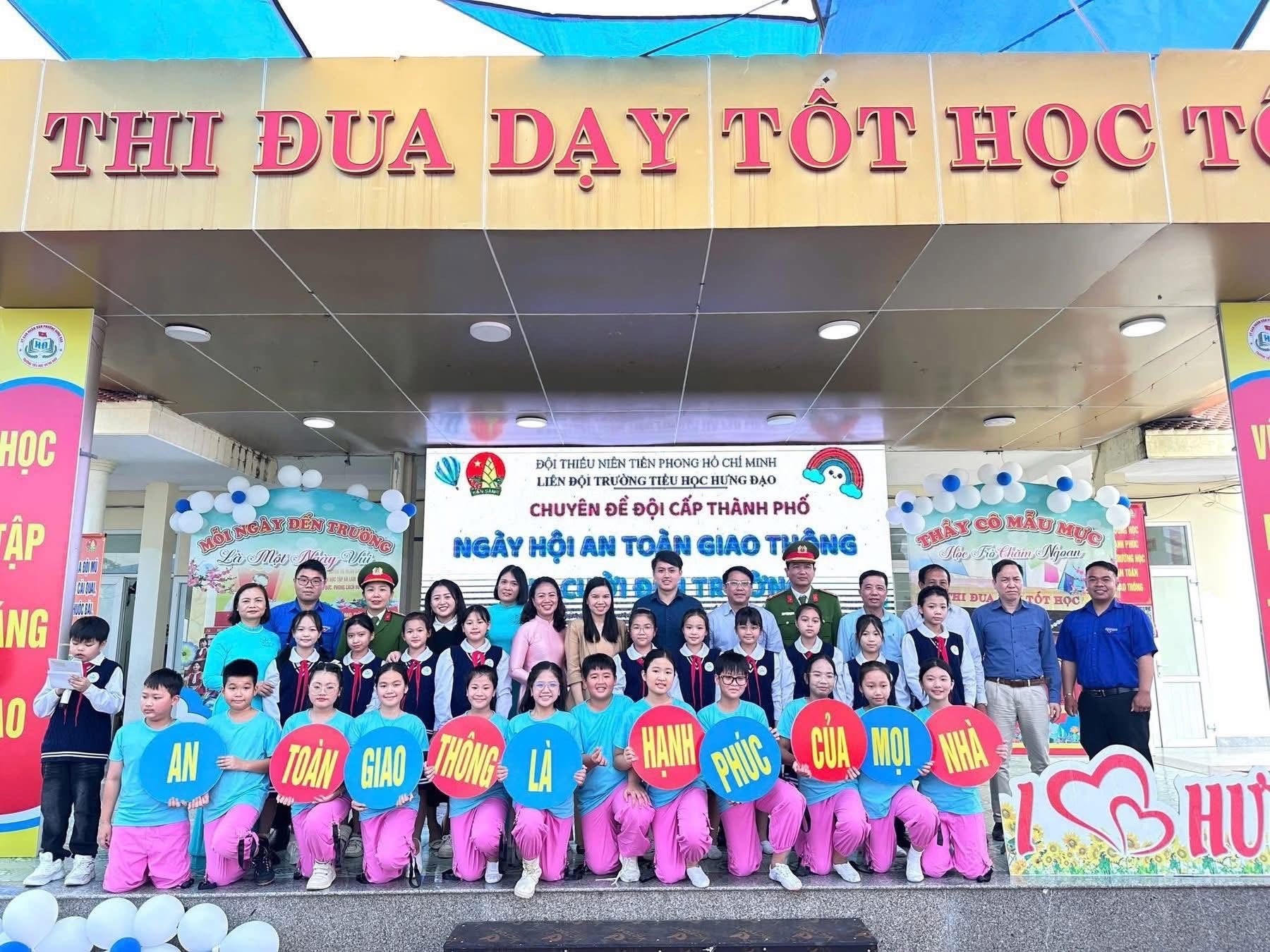 Chuyên đề đội cấp Thành phố "Ngày hội an toàn giao thông - nụ cười đến trường