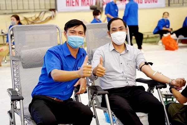 NGÀY HỘI HIẾN MÁU TÌNH NGUYỆN NĂM 2021