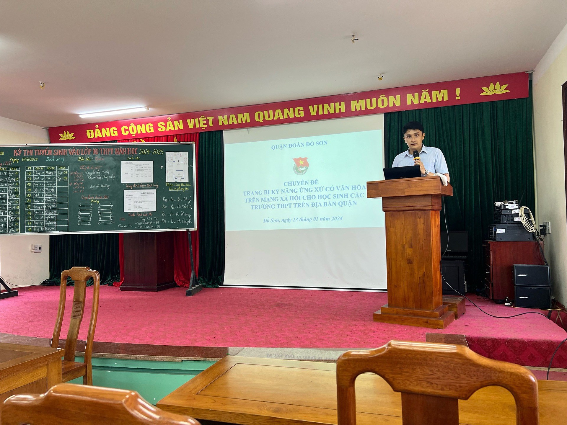 Quận đoàn Đồ Sơn: Tổ chức chuyên đề “Sử dụng mạng xã hội an toàn”