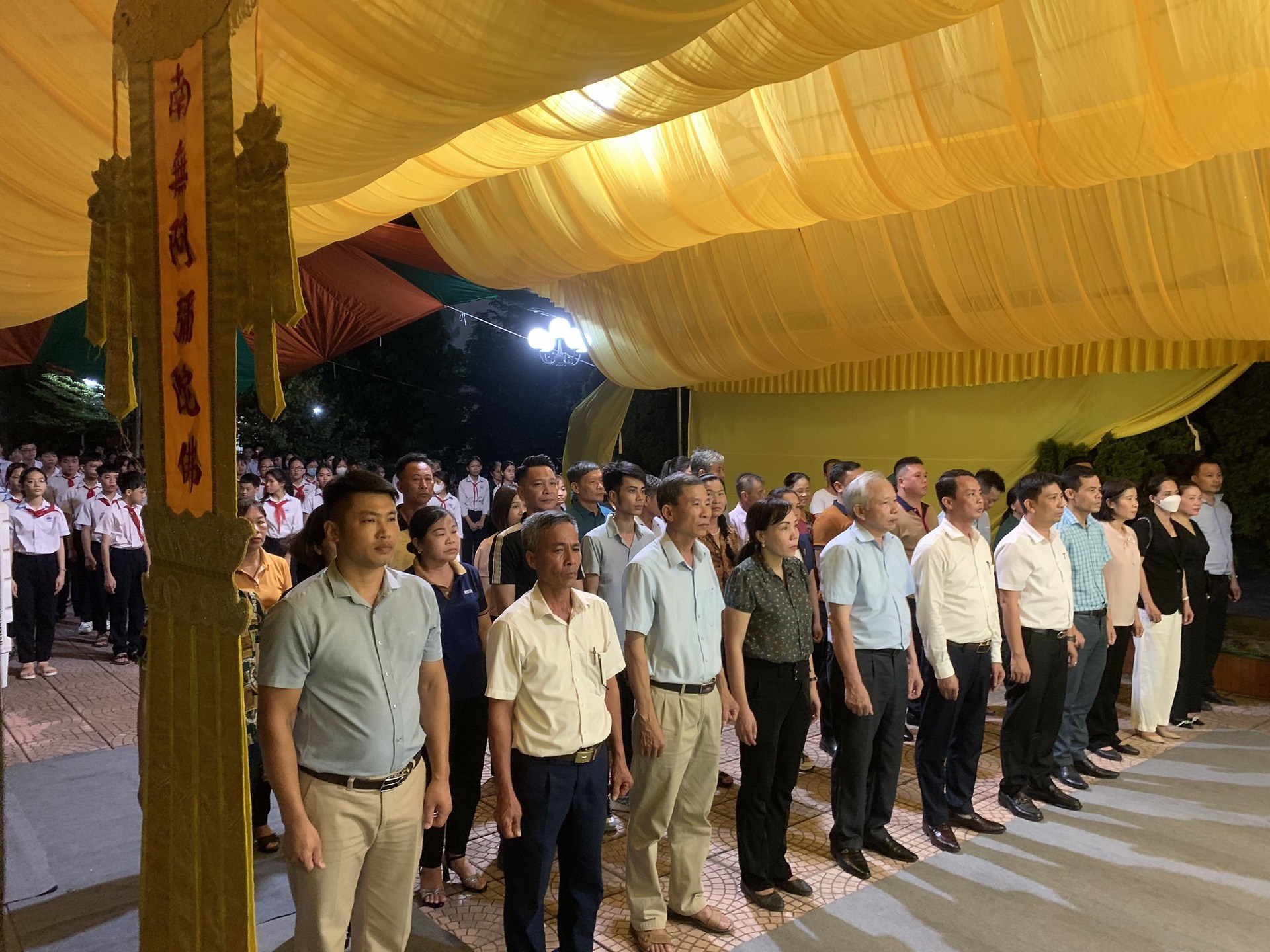 “LỄ THẮP NẾN TRI ÂN” CÁC ANH HÙNG LIỆT SĨ NĂM 2023 TẠI XÃ LÊ LỢI