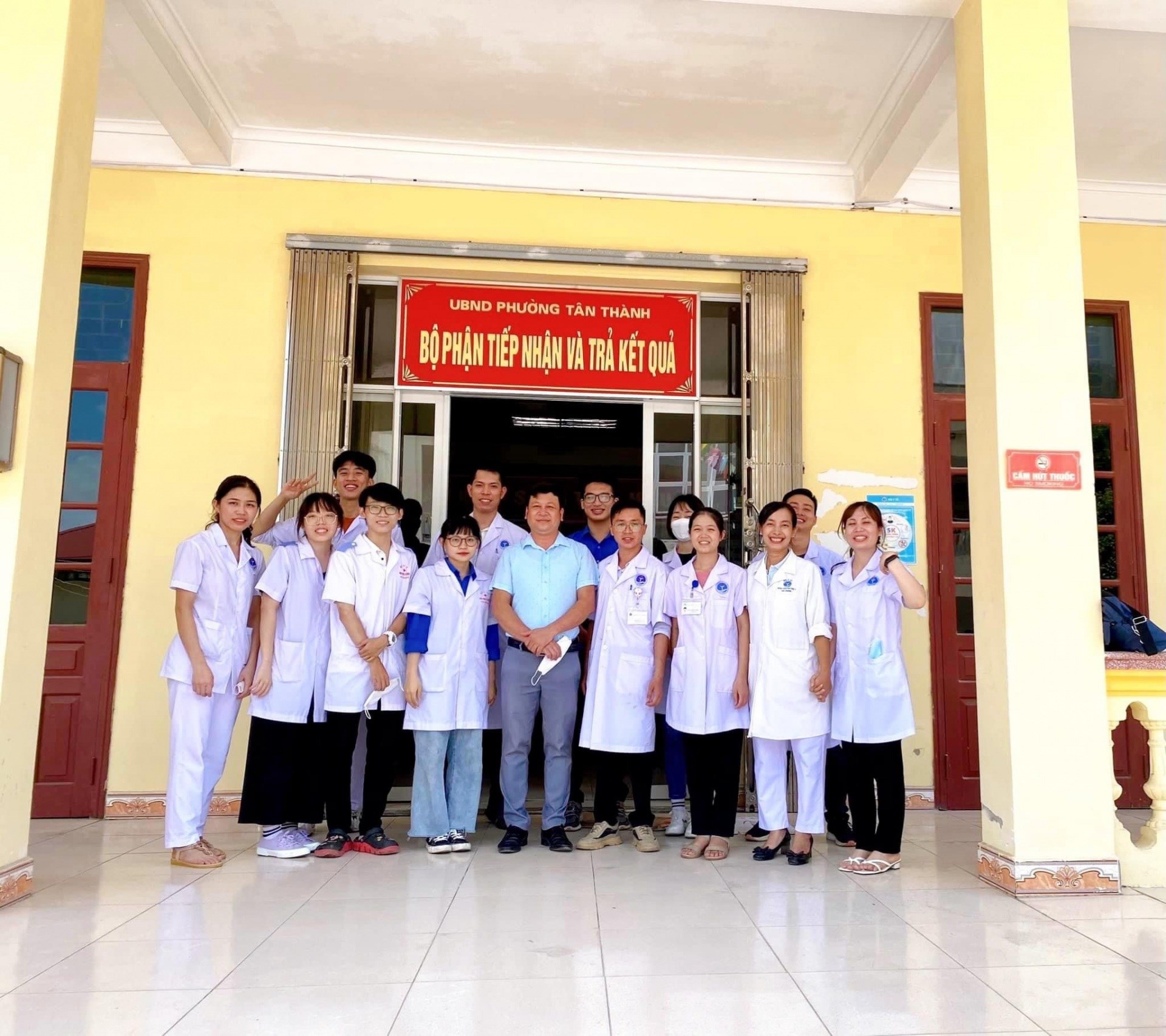 TẤM GƯƠNG HỌC TẬP VÀ LÀM VIỆC THEO TƯ TƯỞNG, PHONG CÁCH, ĐẠO ĐỨC HỒ CHÍ MINH - ĐÀO NGỌC YẾN XUÂN