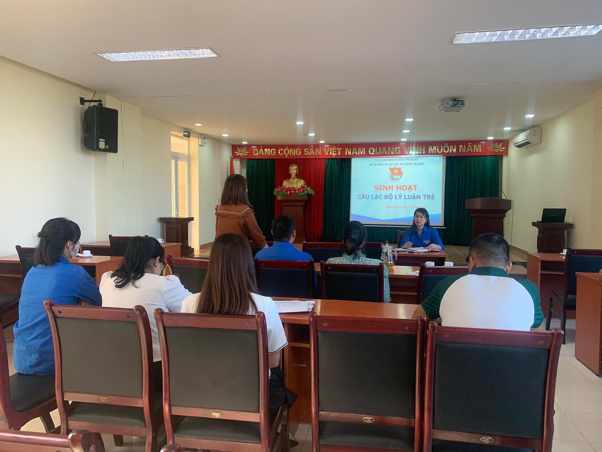 SINH HOẠT CÂU LẠC BỘ LÝ LUẬN TRẺ