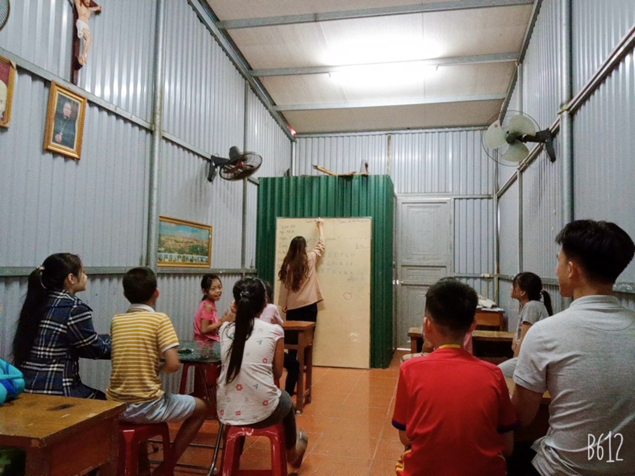 Hội Sinh viên trường Đại học Hải Phòng tiếp tục duy trì đội hình tình nguyện giảng dạy tiếng Anh miễn phí trong chiến dịch sinh viên tình nguyện “Mùa hè xanh” năm 2022