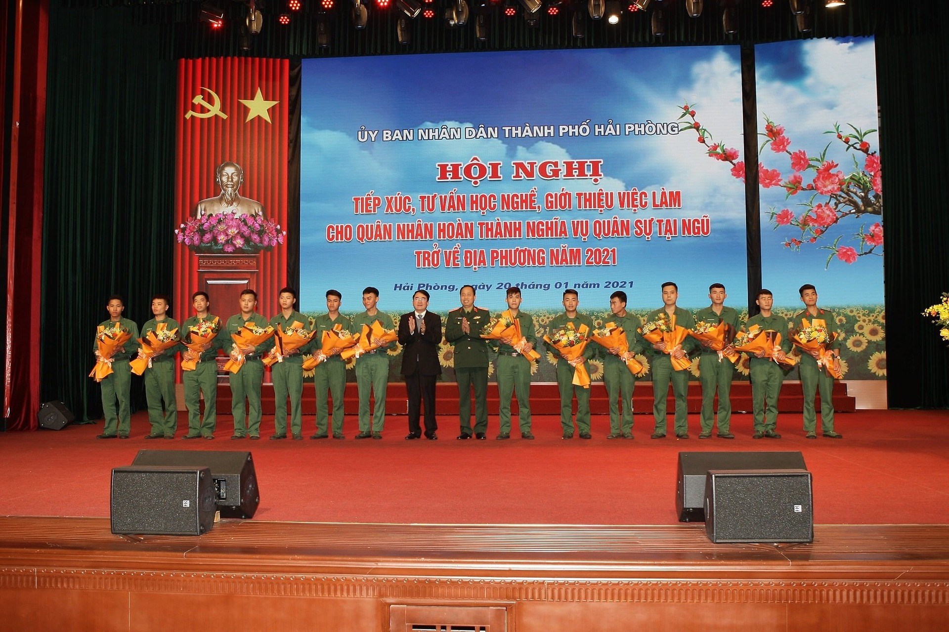 HOẠT ĐỘNG HỖ TRỢ QUÂN NHÂN HOÀN THÀNH NHIỆM VỤ TRỞ VỀ ĐỊA PHƯƠNG NĂM 2021