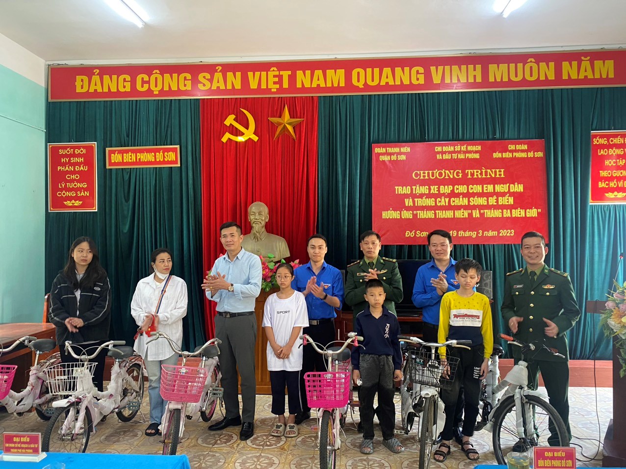 GƯƠNG CÁN BỘ ĐOÀN TIÊU BIỂU TRONG HỌC TẬP VÀ LÀM THEO TƯ TƯỞNG, ĐẠO ĐỨC, PHONG CÁCH HỒ CHÍ MINH