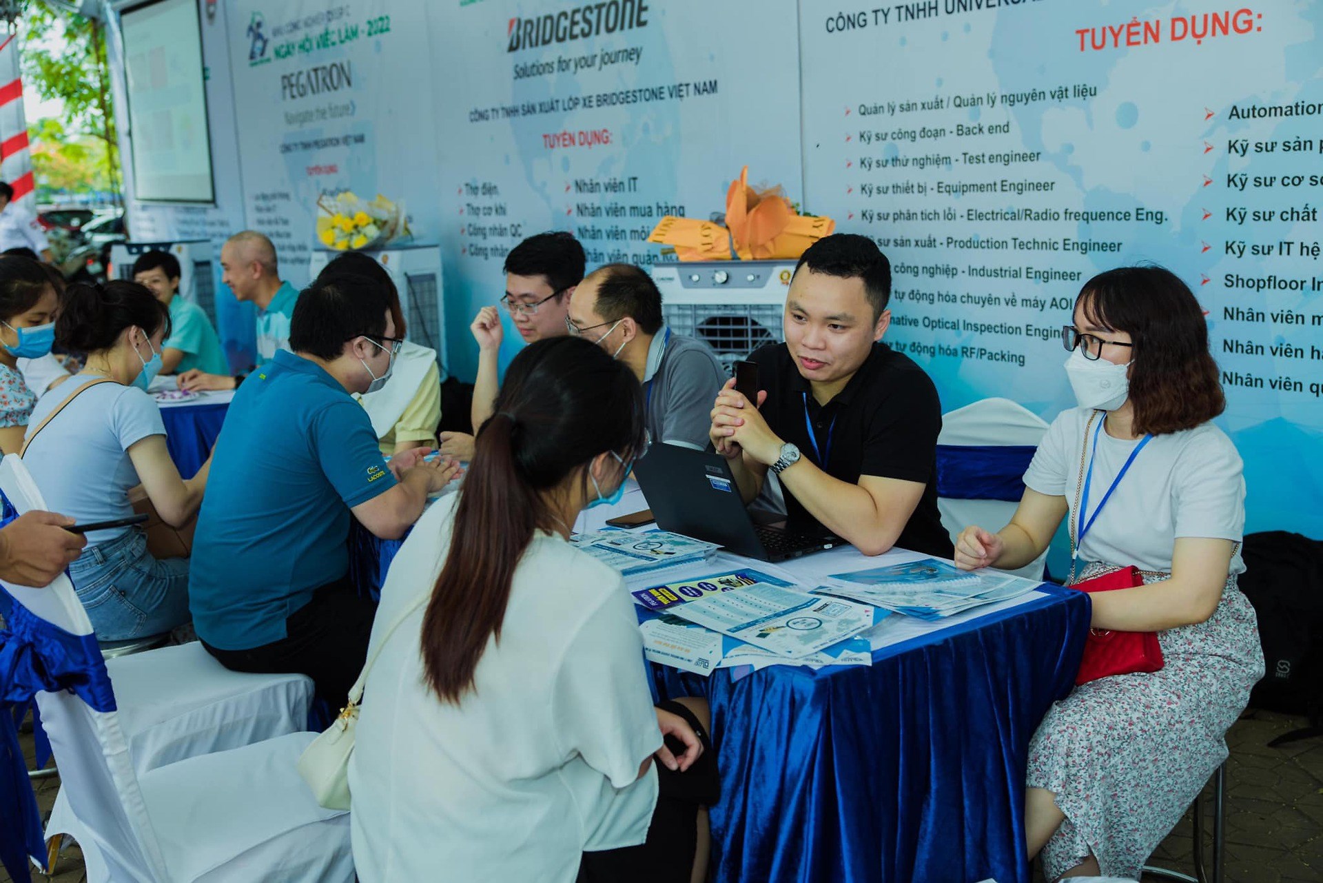 Thành đoàn - Hội Sinh viên thành phố phối hợp với Khu Công nghiệp DeepC tổ chức chương trình "Ngày hội việc làm" năm 2022