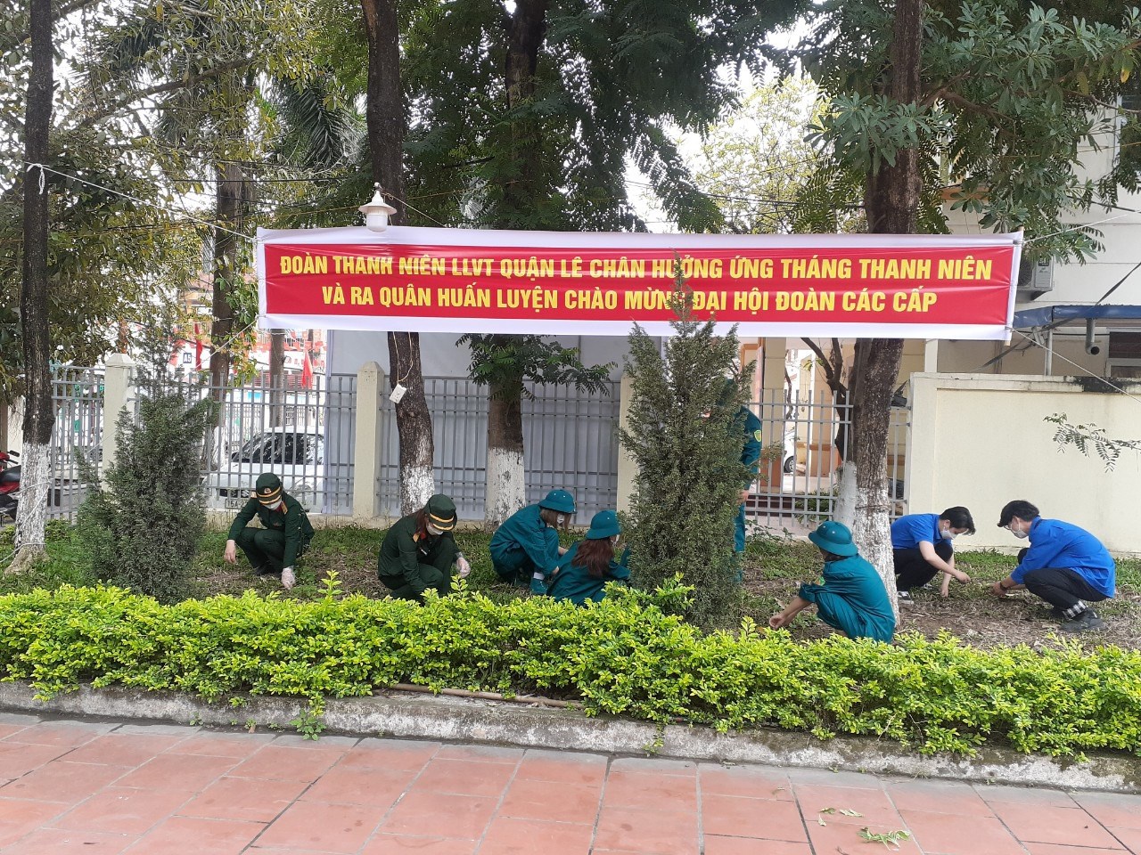 Chi đoàn cơ sở Ban CHQS Quận Lê Chân thiết thực chào mừng sinh nhật Đoàn