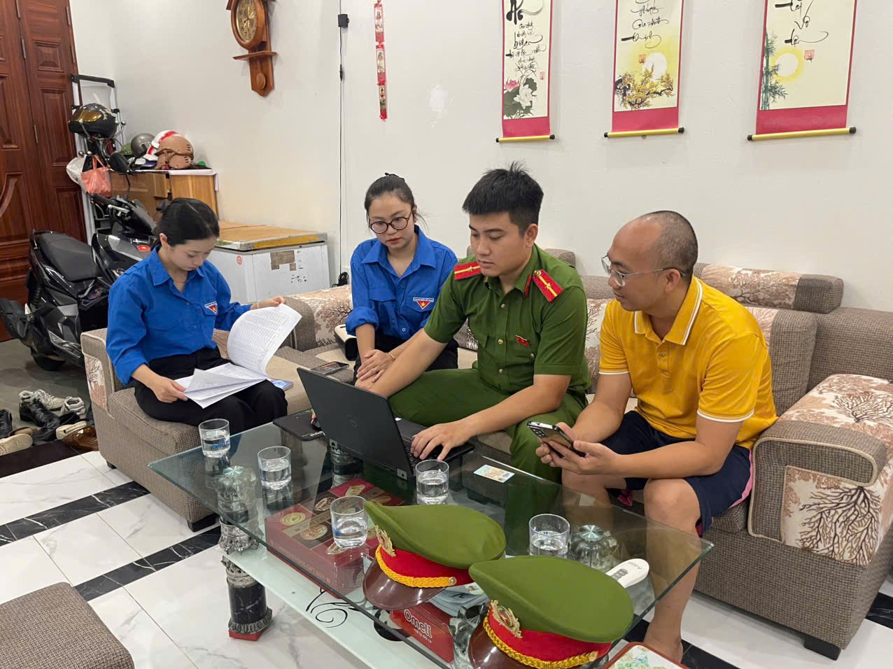 TUỔI TRẺ CÁT HẢI PHÁT HUY VAI TRÒ XUNG KÍCH DUY TRÌ TRIỂN KHAI HIỆU QUẢ PHONG TRÀO "BÌNH DÂN HỌC VỤ SỐ", “GIA ĐÌNH SỐ”