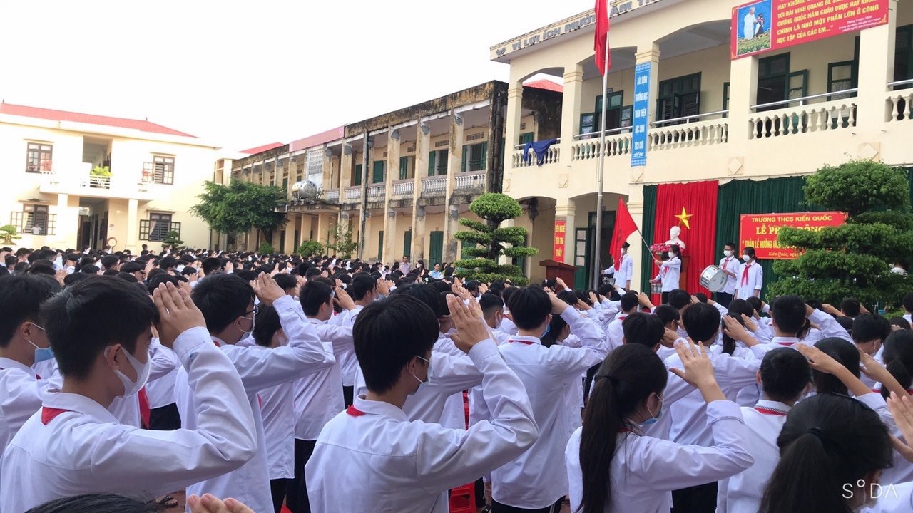 "Mỗi tuần 1 câu chuyện đẹp, 1 cuốn sách hay, 1 tấm gương sáng".