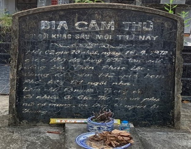 DI TÍCH BIA CĂM THÙ