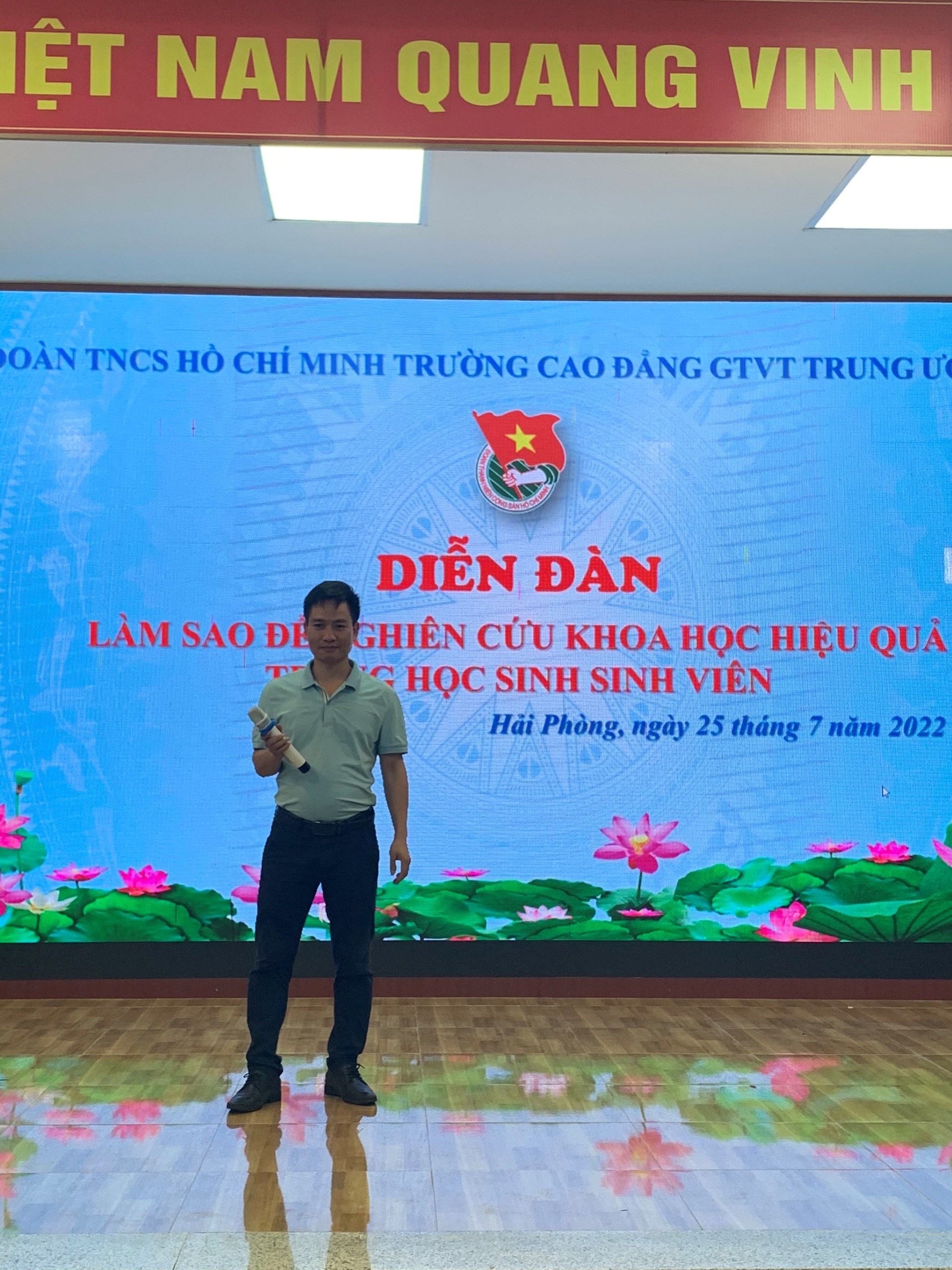 Đoàn TNCS Hồ Chí Minh Trường Cao đẳng Giao thông vận tải TW II tổ chức Diễn đàn "Làm sao để nghiên cứu khoa học hiệu quả trong học sinh, sinh viên"