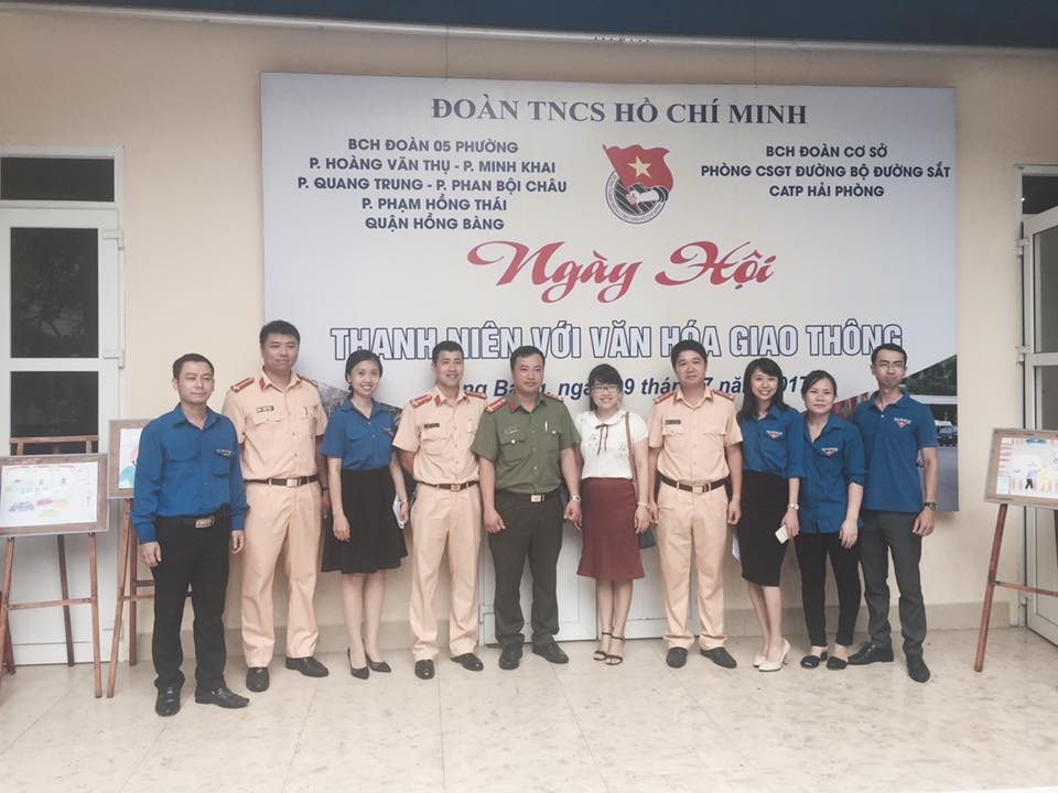 Thực hiện Chương trình công tác Đoàn và phong trào thanh thiếu nhi năm 2017; Kế hoạch của Ban Thường vụ Quận Đoàn Hồng Bàng, Đoàn Công an thành phố về việc tổ chức các hoạt động tuyên truyền Năm an toàn giao thông 2017 với chủ đề “Xây dựng văn hóa gi