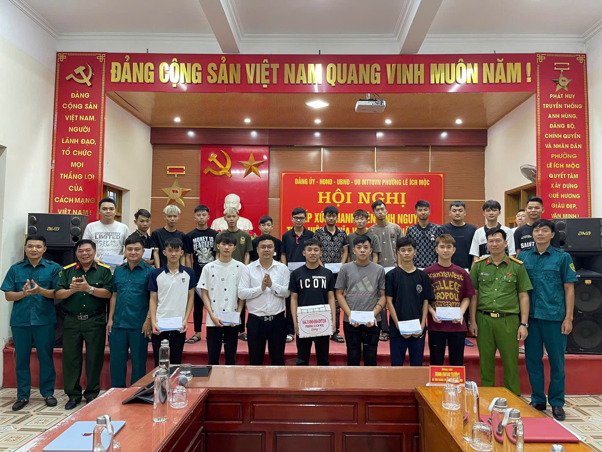 HỘI NGHỊ TIẾP XÚC THANH NIÊN TÌNH NGUYỆN THỰC HIỆN NGHĨA VỤ QUÂN SỰ 2026