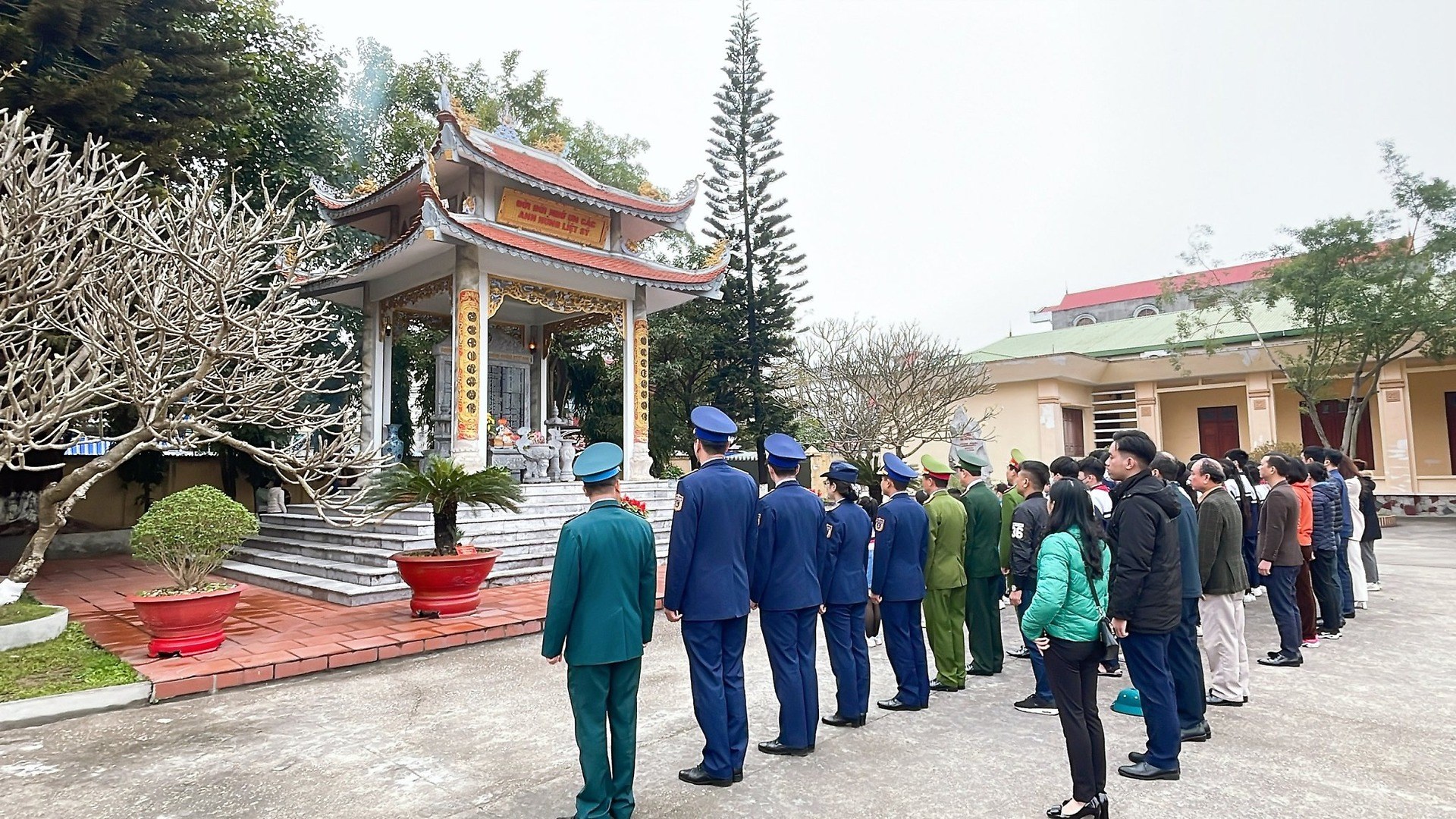 CĂNG ĐOẠN XÁ, PHƯỜNG VẠN MỸ, QUẬN NGÔ QUYỀN