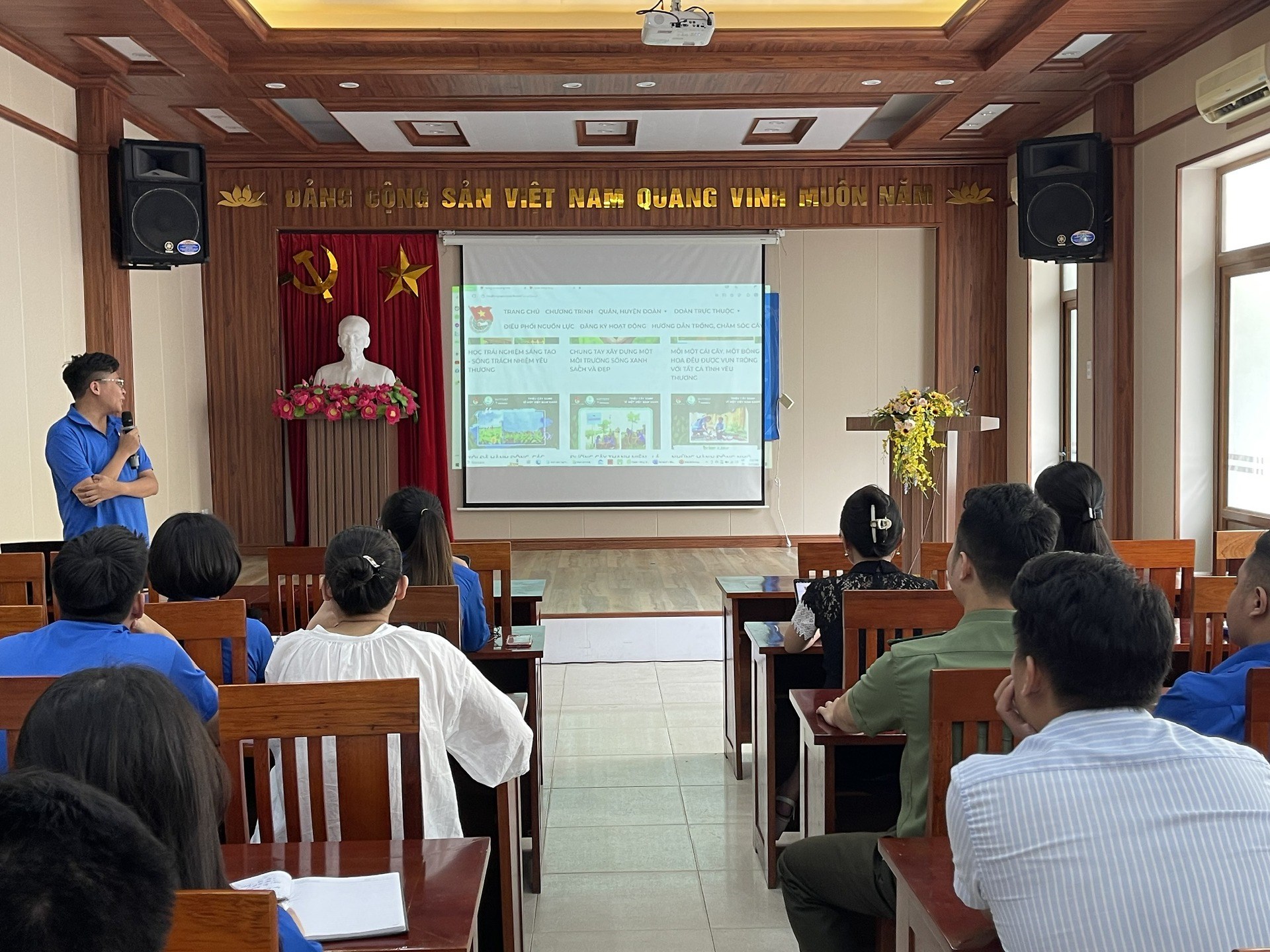 HỘI NGHỊ TẬP HUẤN NÂNG CAO NĂNG LỰC SỐ CHO ĐOÀN VIÊN, THANH NIÊN