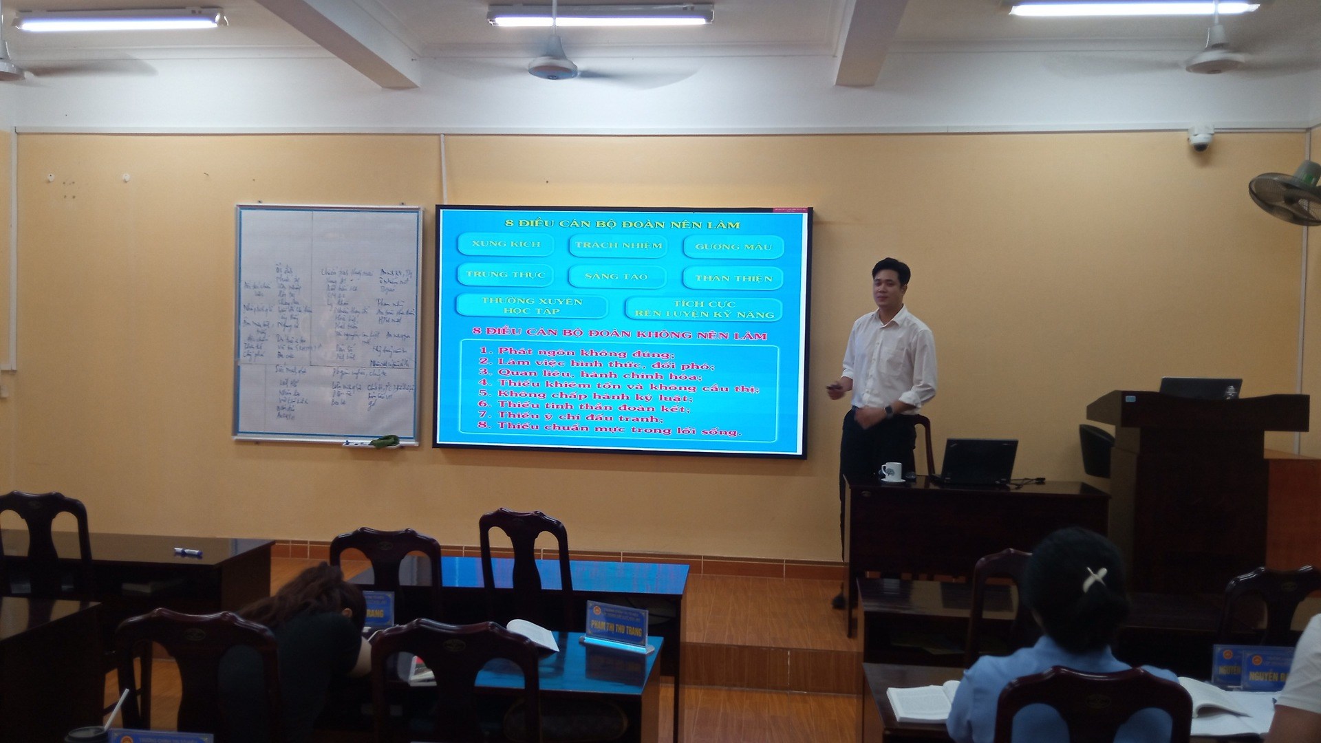 Quận đoàn Đồ Sơn: Tập huấn nghiệp vụ cho cán bộ đoàn Khối trường học, năm học 2023-2024