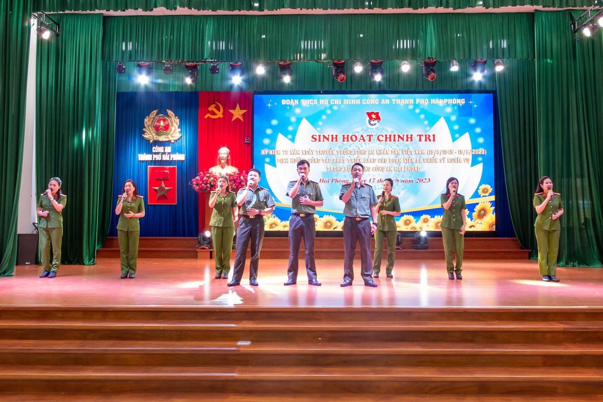 Tổ chức sinh hoạt chính trị và định hướng phát triển Đảng cho đoàn viên là Chiến sĩ nghĩa vụ