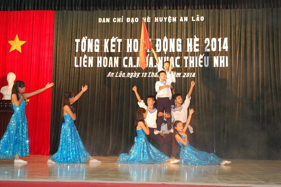 Tổng kết hoạt động hè và liên hoan ca - múa - nhạc thiếu nhi năm 2014
