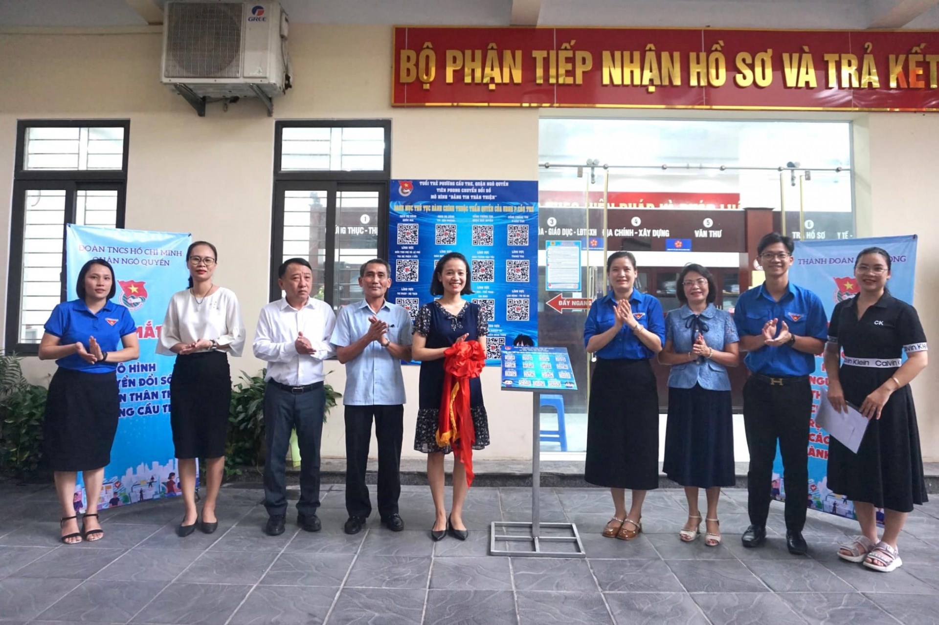 Mô hình Bảng tin thân thiện
