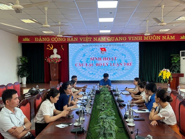 Sinh hoạt Câu lạc bộ lý luận trẻ cấp huyện năm 2023