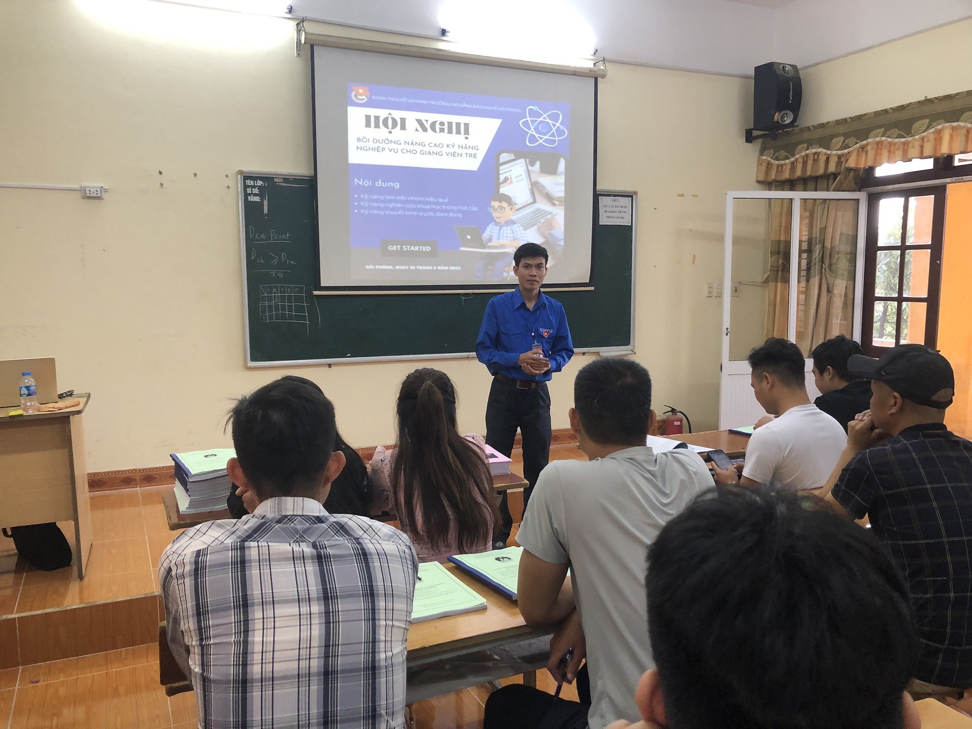 Đoàn TNCS Hồ Chí Minh Trường Cao đẳng Bách nghệ Hải Phòng tổ chức Hội nghị "Bồi dưỡng nâng cao kỹ năng nghiệp vụ cho giảng viên trẻ"